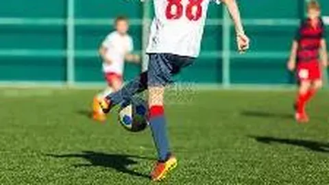 《18岁少年勇闯皇马宝地，逐梦绿茵之路步步为营——西甲激情直播见证成长》